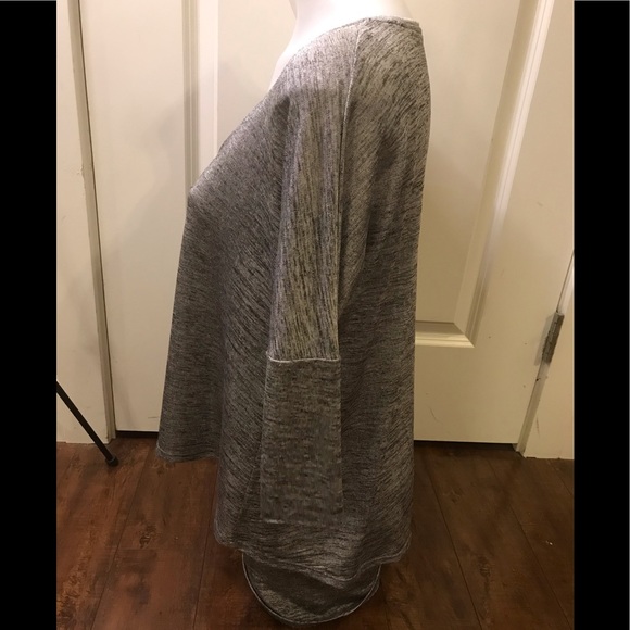 Joseph Ribkoff Silver/Grey V-Neckline Stretchy Tunic Top with 3/4 sleeves - Picture 3 of 10